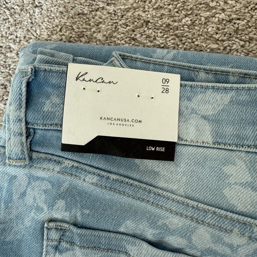 NWT - KanCan Faded Floral Flare Jeans - 9/28 - Picture 9 of 9